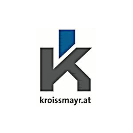 Das Bild zeigt ein Logo, das aus dem Buchstaben 'K' in einem charakteristischen Design mit einem blauen Akzent darüber besteht. Unter dem Logo ist der Text 'kroissmayr.at' in einer einfachen, klaren Schriftart angezeigt.
