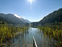 Bild enthält, Nature, Outdoors, Scenery, Landscape, Vegetation, Land, Water, Lake, Panoramic, Wilderness