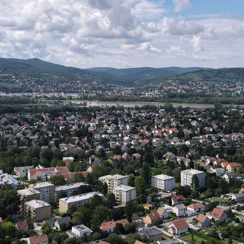 Bild enthält, Building, Cityscape, Urban, Neighborhood, Nature, Outdoors, Sky, City, Horizon, Aerial View