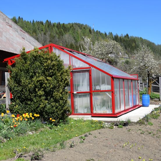 Bild enthält, Garden, Nature, Outdoors, Shelter, Gardening, Cottage, Housing, Tree, Hut, Interior Design