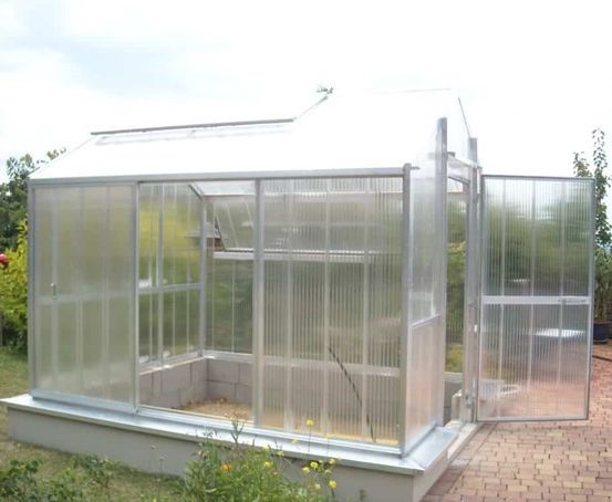 Bild enthält, Garden, Nature, Outdoors, Gardening, Greenhouse, Gate