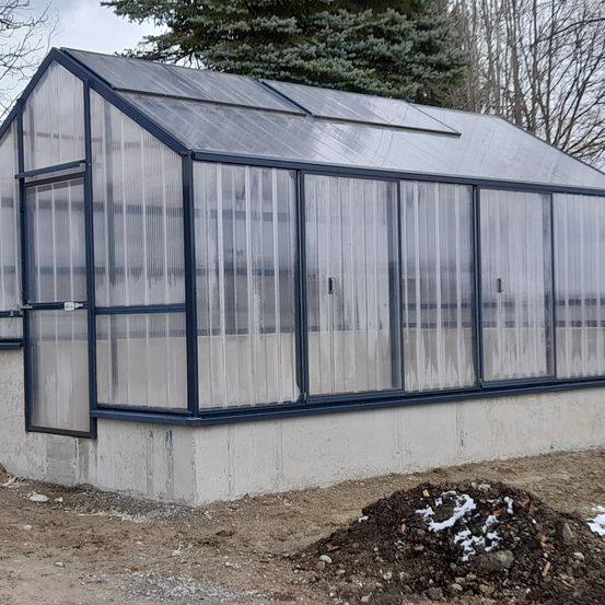 Bild enthält, Garden, Nature, Outdoors, Gardening, Architecture, Building, Greenhouse