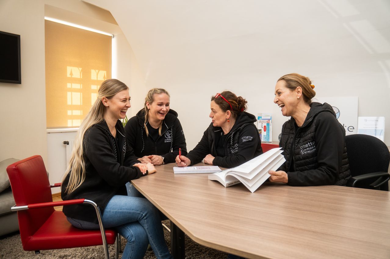 A´nette Besprechung