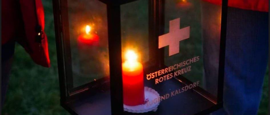 Bild enthält, Logo, First Aid, Red Cross, Symbol, Candle