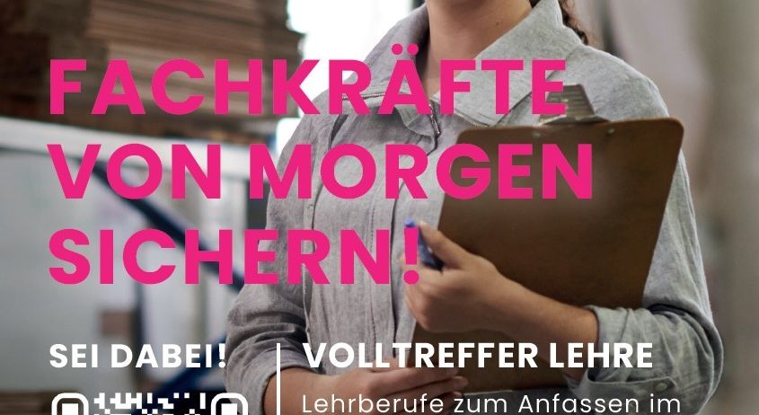 Eine Werbung für eine Berufsveranstaltung zeigt eine lächelnde Frau mit einer Mappe. Es lädt zur Teilnahme ein und hebt Lehrberufe hervor. Datum: 07.11.2025, 14-17 Uhr. Ort: Veranstaltungshalle Lieboch & Volkshaus Frohnleiten. QR-Code vorhanden.