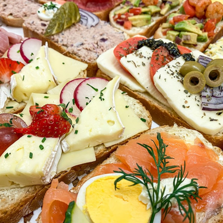 Bild enthält, Brunch, Food, Bread, Food Presentation, Avocado Toast