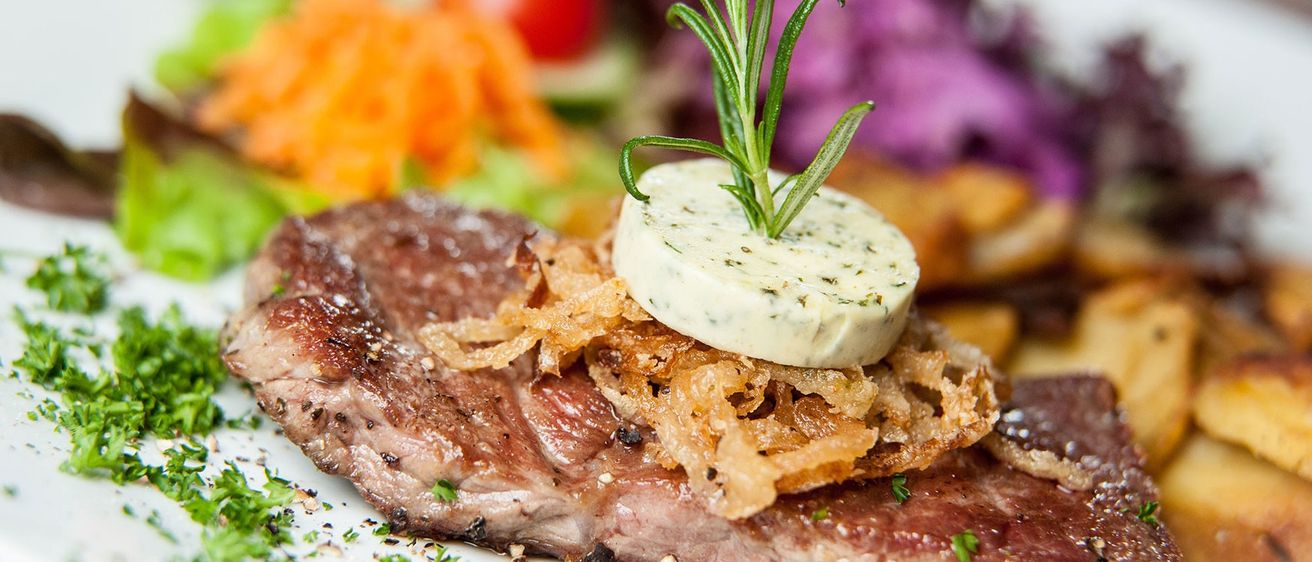 Bild enthält, Food, Food Presentation, Meat, Steak, Brunch, Pork, Beef, Mutton