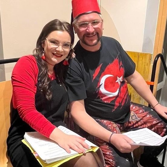 Bild enthält, People, Person, Head, Face, Adult, Male, Man, Female, Woman, Portrait