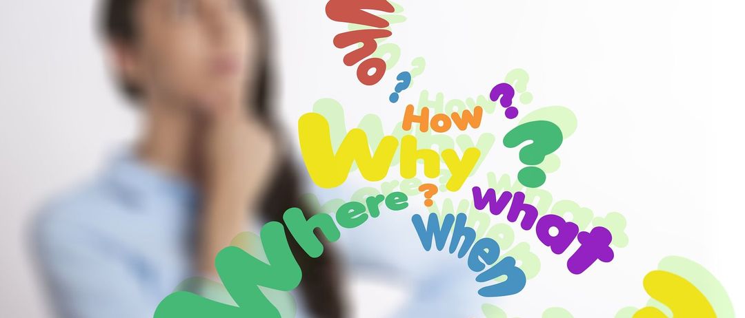 Bild enthält, Adult, Female, Person, Woman, Face, Head, Text