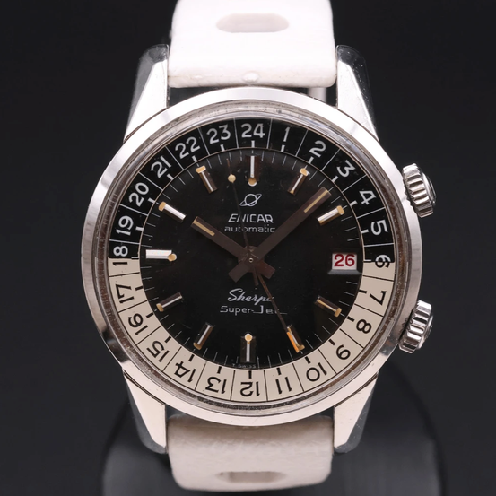 Bild enthält, Wristwatch, Arm, Body Part, Person