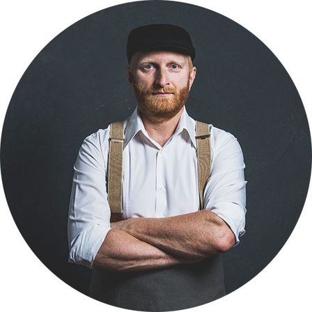 Bild enthält, Photography, Accessories, Face, Head, Person, Portrait, Adult, Male, Man, Suspenders