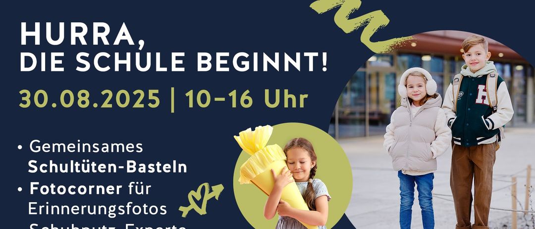 Ein Plakat bewirbt ein Schulanfangsevent am 02.05 von 10-16 Uhr. Ein Kind hält einen gelben Kegel. Der Text lautet 'Zurück zur Schule mit Superfit.'
