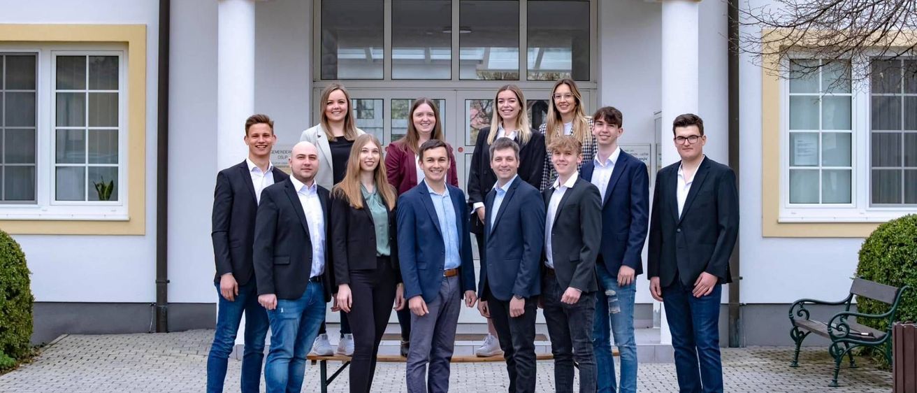 v1_migrated_image_8265865