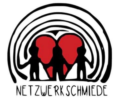 Bild enthält, Logo, Animal, Elephant, Mammal, Wildlife, Face, Head, Person