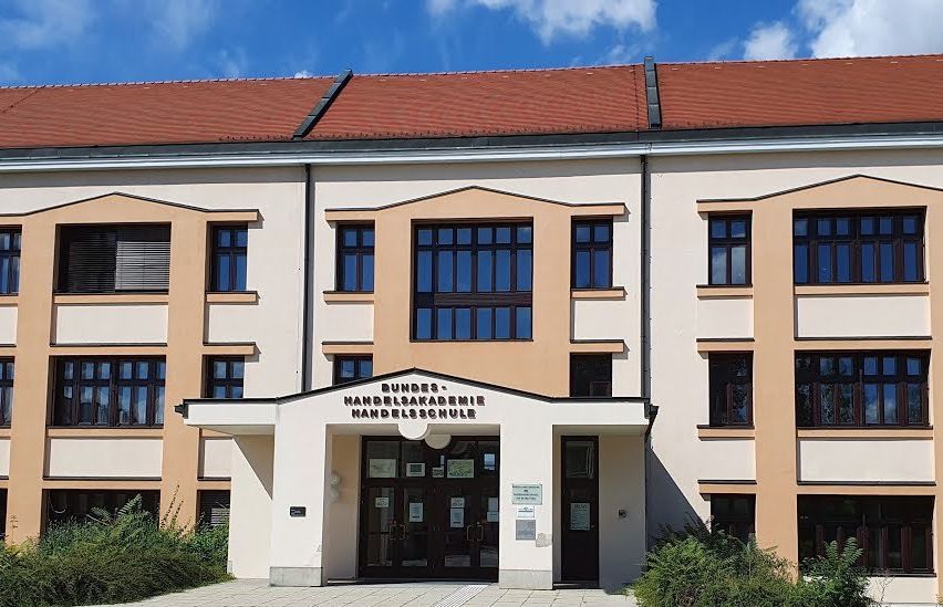 Bild enthält, City, Urban, Architecture, Building, Housing, House