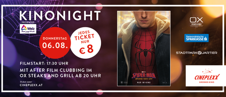 Ein Plakat für eine Filmnacht mit einem Mann in einer Spider-Man-Kostüm mit dem Text 'Spider-Man: Brand New Day'. Die Veranstaltung ist am Donnerstag, 6. August, ab 17:30 Uhr.