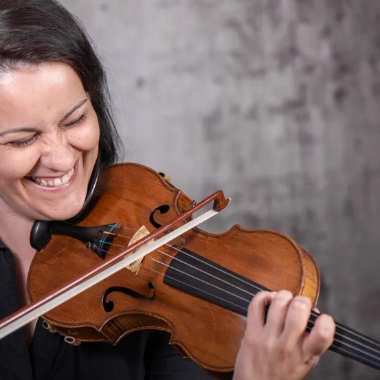 Musical Instrument, Violin, Person, Performer, Face, Head, Leisure Activities, Music, Musician