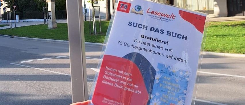 Bild enthält, Advertisement, Poster, Car, Vehicle, Text, Adult, Male, Man, Person, Business Card