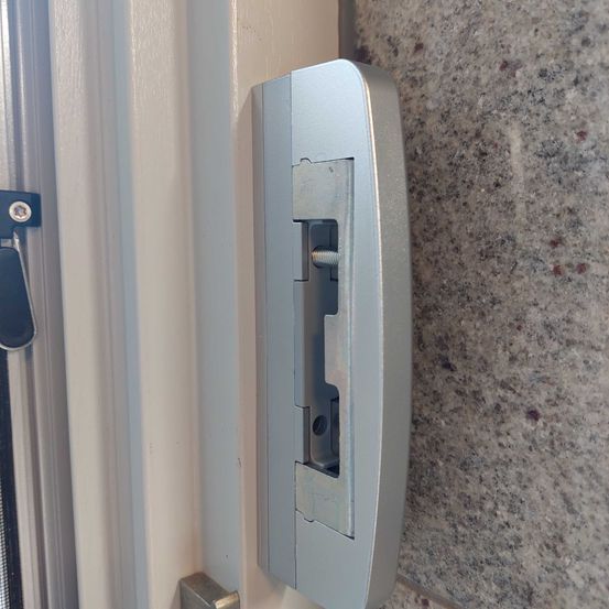 Bild enthält, Electrical Device