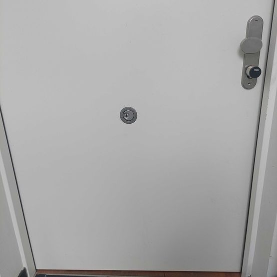 Bild enthält, Floor, Indoors