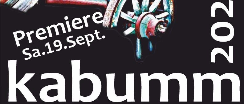 Plakat für die Premiere eines Theaterstücks am Modernen Stockerauer StraBentheater am 19. September 2020. Es zeigt einen farbenfrohen alten Wagen.