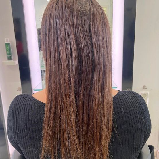 Bild enthält, Brown Hair, Hair, Person, Adult, Female, Woman, Head