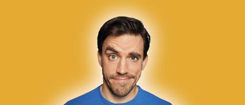 Bild enthält, Face, Head, Person, Photography, Portrait, Beard, T-Shirt, Adult, Male, Man