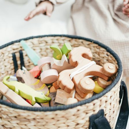 Bild enthält, Fun, Symbol, Number, Text, Person, Leisure Activities, Picnic, Medication, Pill, Picnic Basket