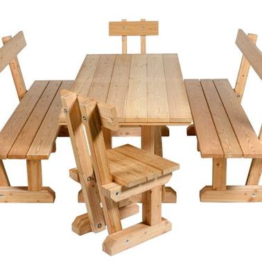 Bild enthält, Dining Table, Furniture, Table, Wood, Dining Room, Chair, Bench, Tabletop