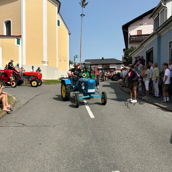 Neighborhood, City, Wheel, Antique Car, Car, Model T, Vehicle, Person, Road, Street
