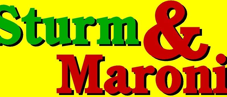 Ein gelbes Plakat bewirbt eine Aufführung von Sturm und Maroni am Samstag, 4. Oktober, ab 16 Uhr. Der Veranstaltungsort ist Staudach.