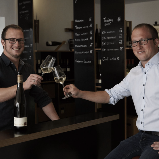 Image contains, Adult, Male, Man, Person, Glasses, Face, Bottle, Alcohol, Beverage, Jeans