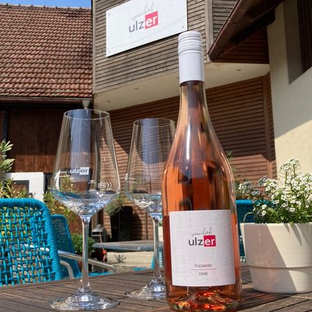 Image contains, Countryside, Nature, Outdoors, Alcohol, Beverage, Rural, Plant, Farm, Vineyard, Beer