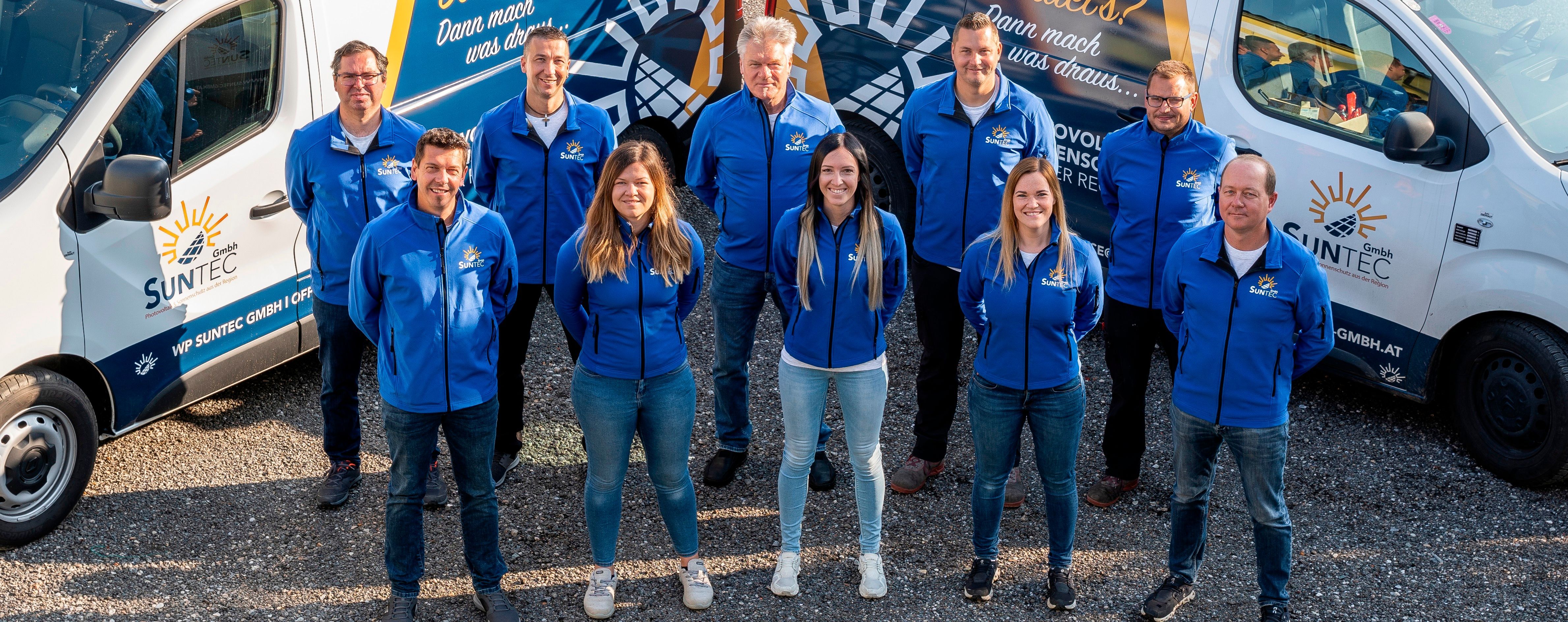 Groupshot, Person, Adult, Male, Man, Female, Girl, Teen, Boy, Jacket