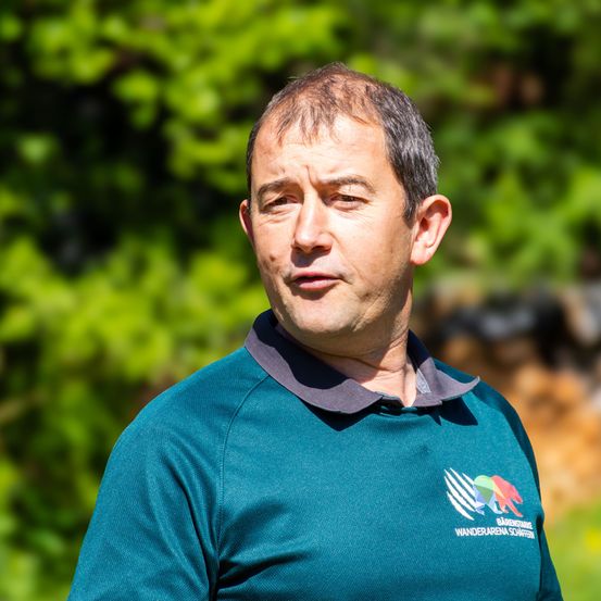 Bild enthält, Face, Head, Person, Photography, Portrait, Adult, Male, Man, T-Shirt