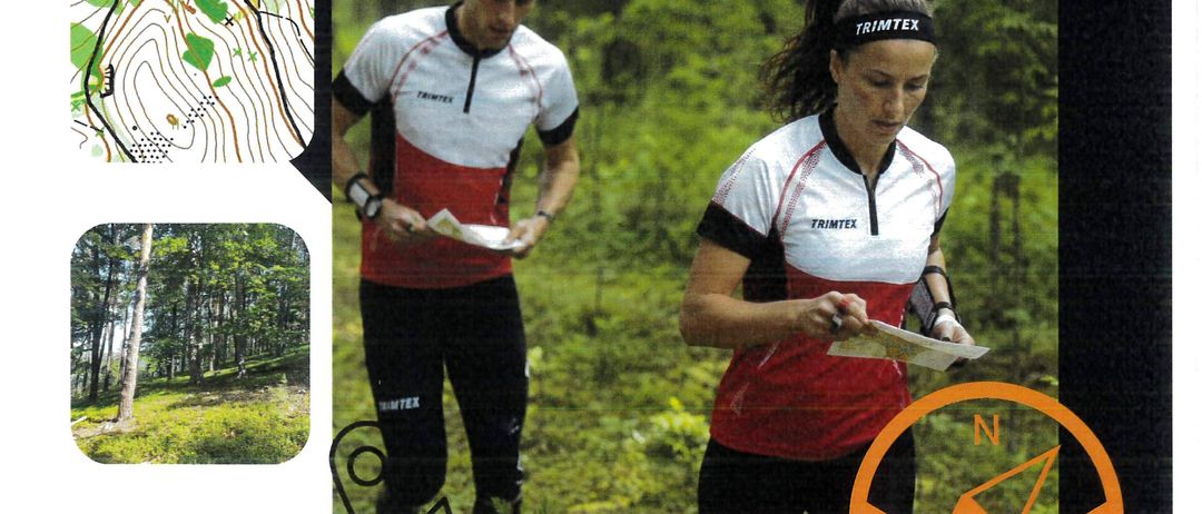 Ein Flyer für eine Orientierungslauf-Veranstaltung in Kobersdorf mit zwei Teilnehmern im Wald, einer hält Karte und Kompass. Der Flyer enthält eine Karte, Kompass-Symbol und Text auf Deutsch.