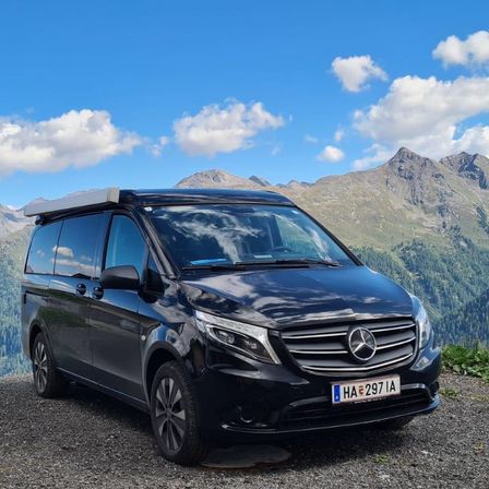 2f98693f-8d68-48ac-bbf1-563116121ce9