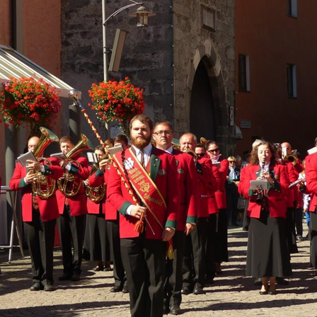 v1_migrated_image_44359612