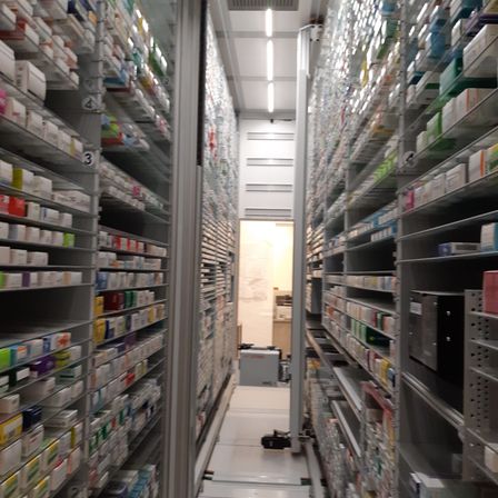 Bild enthält, Shop, Indoors, Pharmacy