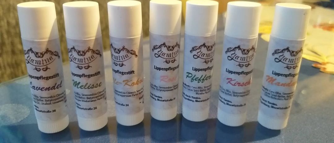 Bild enthält, Bottle, Cosmetics, Tape, Can, Tin