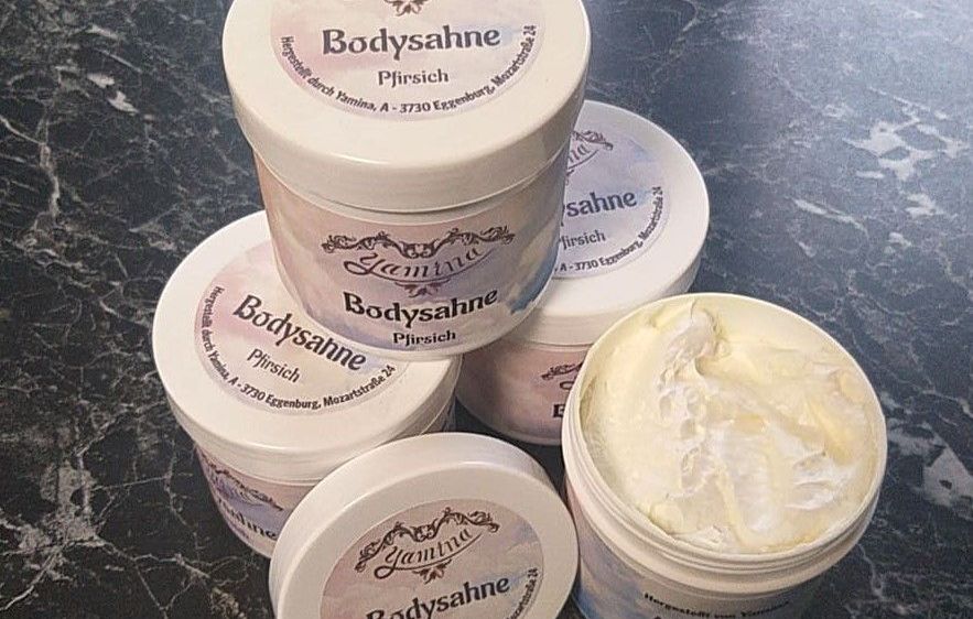 Bild enthält, Cream, Dessert, Food, Frozen Yogurt, Ice Cream, Yogurt, Tape