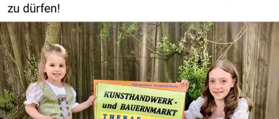 Bild enthält, Grass, Backyard, Yard, Photography, Portrait, Advertisement, Dress, Skirt, Vegetation, Herbal