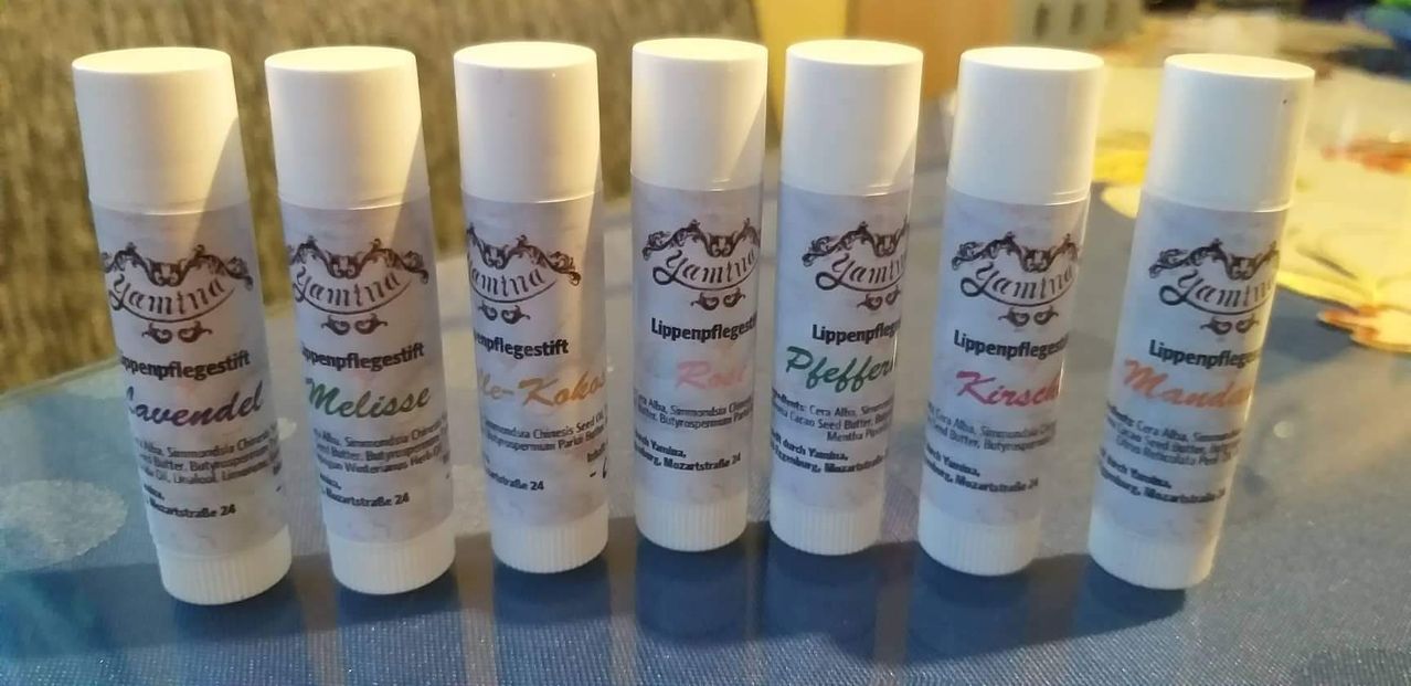 Bild enthält, Bottle, Cosmetics, Tape, Can, Tin