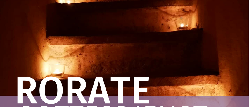 Bild enthält, House, Housing, Staircase, Lighting, Fireplace, Indoors