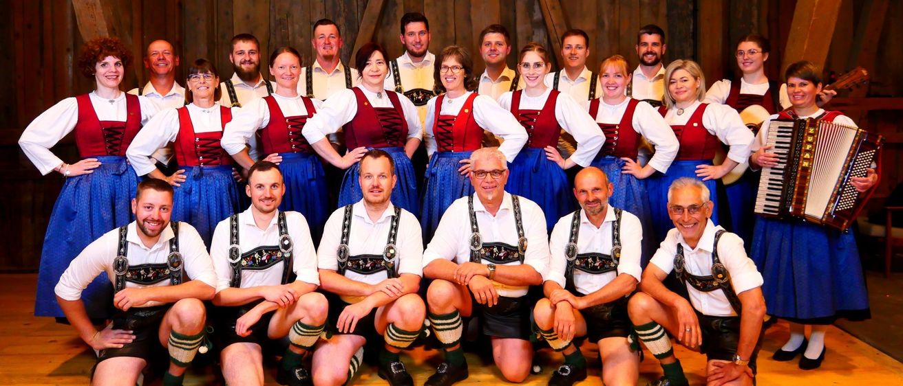 Bild enthält, People, Person, Portrait, Adult, Male, Man, Female, Woman, Vest, Group Performance