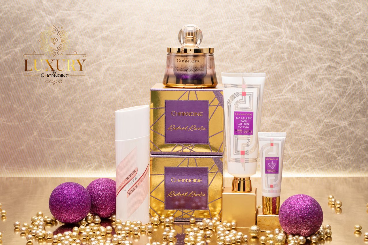 Bild enthält, Bottle, Cosmetics, Perfume, Purple, Lipstick