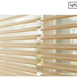 Bild enthält, Home Decor, Curtain, Window Shade, Housing, Staircase, Wood, Indoors, Interior Design