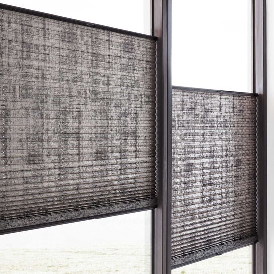 Bild enthält, Curtain, Home Decor, Window Shade, Interior Design, Texture, Linen