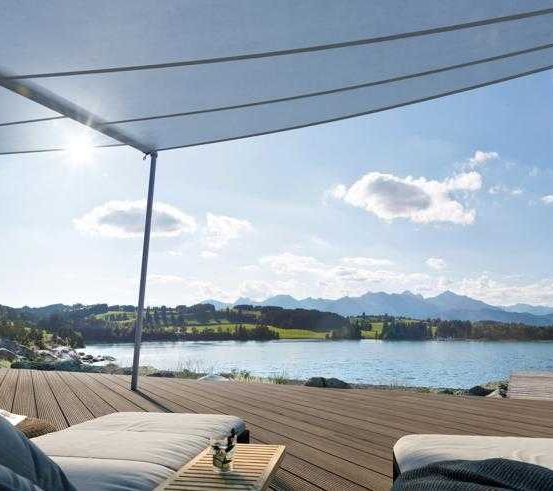 Bild enthält, Nature, Outdoors, Scenery, Lakefront, Water, Waterfront, Lake, Shelter