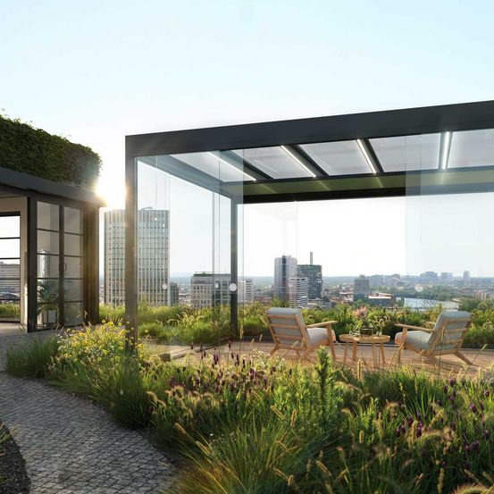 Bild enthält, Grass, Interior Design, Housing, Patio, Outdoors, Shelter, Terrace, Chair, Office Building, Porch